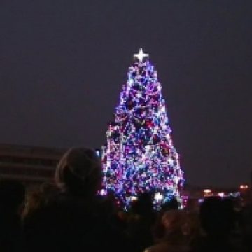 Baia Mare: Luminile de sărbători redau viaţă municipiului reşedinţă de judeţ Baia Mare: Luminile de sărbători redau viaţă municipiului reşedinţă de judeţ