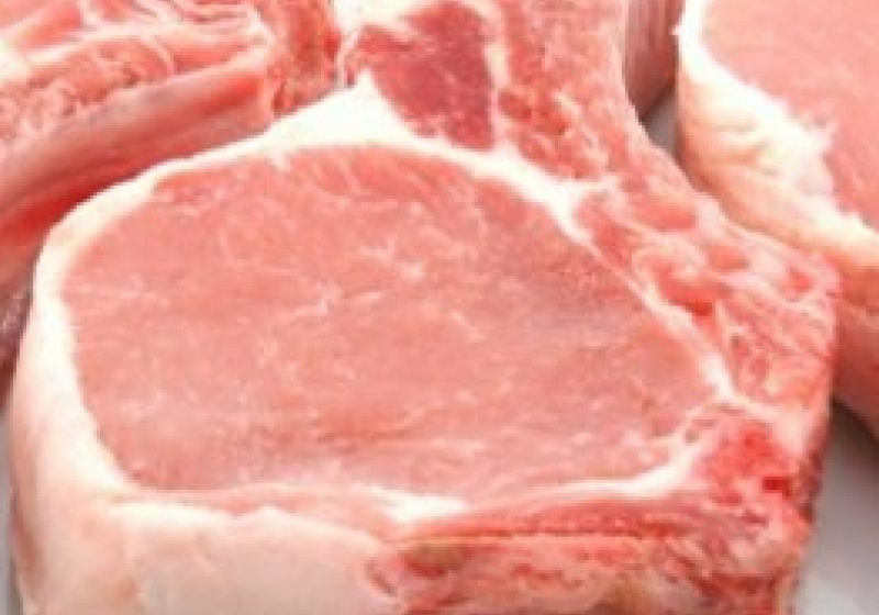 Sighetenii nu prea se înghesuie sa testeze carnea de porc înainte de consum, dar nici nu ignoră avertismentele date de specialiști Sighetenii nu prea se înghesuie sa testeze carnea de porc înainte de consum, dar nici nu ignoră avertismentele date de specialiști