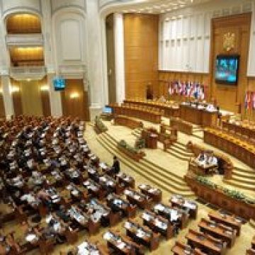 Bugetul de stat pe 2012 intră luni în dezbaterea comisiilor parlamentare