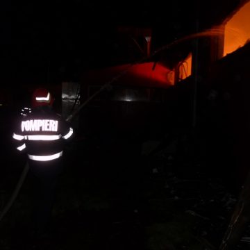 Maramures: Pompierii militari au avut un sfarsit de saptamana de foc Maramures: Pompierii militari au avut un sfarsit de saptamana de foc