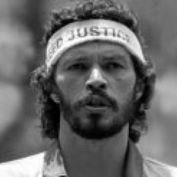 Fostul internaţional brazilian Socrates a murit Fostul internaţional brazilian Socrates a murit