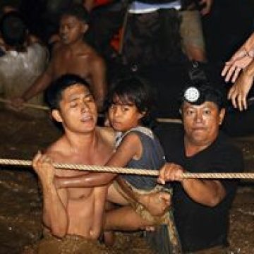 Furtuna tropicală din Filipine: 180 de morţi şi 400 dispăruţi (nou bilanţ) Furtuna tropicală din Filipine: 180 de morţi şi 400 dispăruţi (nou bilanţ)