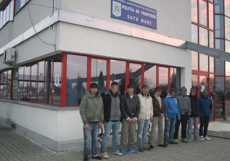 Grup de nouă migranţi reţinut la frontiera română-ungară
