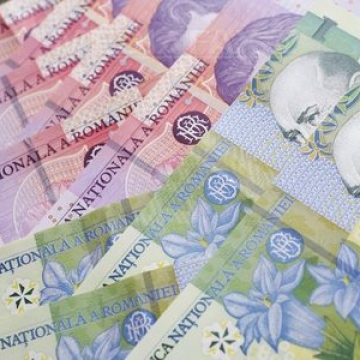 Ultima ora: Guvernul a decis majorarea salariului minim cu 30 de lei, de la 670 la 700 lei Ultima ora: Guvernul a decis majorarea salariului minim cu 30 de lei, de la 670 la 700 lei