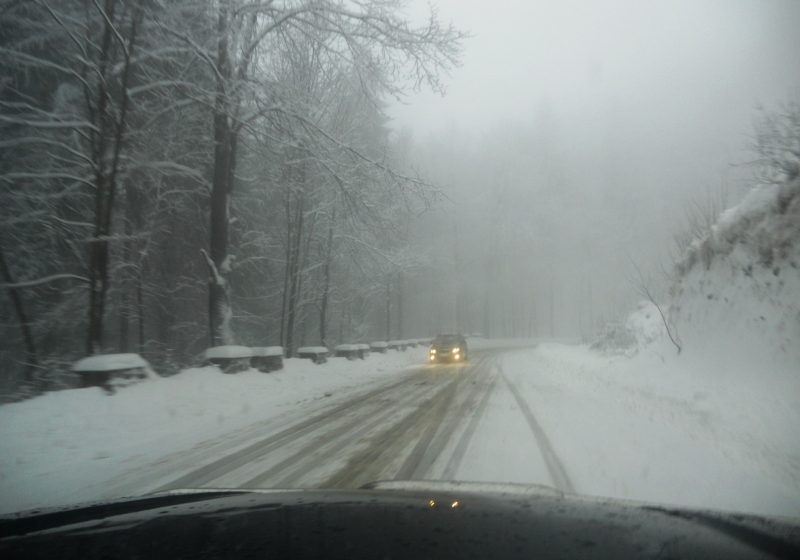 Maramures: Trafic rutier în condiţii de iarnă! Maramures: Trafic rutier în condiţii de iarnă!