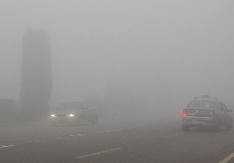Info Trafic: Tronsoane cu polei pe mai multe sectoare de drumuri judeţene Ceaţă în Pasul Prislop, vizibilitate redusă sub 100 de metri!