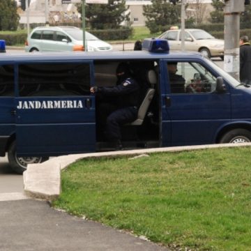 Maramureş: Jandarmii maramureşeni au aplicat sancţiuni pentru refuz de legitimare, scandaluri şi tulburarea ordinii publice Maramureş: Jandarmii maramureşeni au aplicat sancţiuni pentru refuz de legitimare, scandaluri şi tulburarea ordinii publice