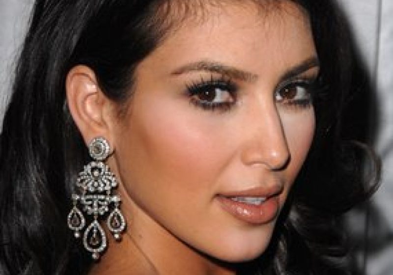 Kim Kardashian a fost aleasă cea mai vulgară vedetă în 2011