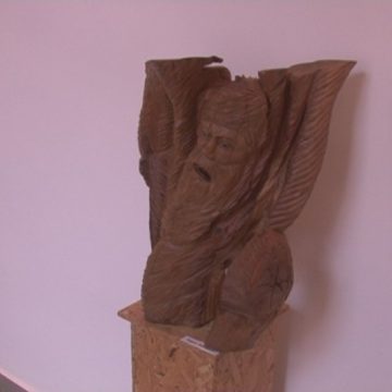 SIGHET: Sulptorul Ioan Bledea şi-a expus astăzi o parte dintre lucrările de suflet SIGHET: Sulptorul Ioan Bledea şi-a expus astăzi o parte dintre lucrările de suflet