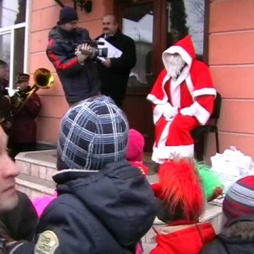 Baia Mare: Moş Crăciun, reţinut la sediul Inspectoratului de Poliţie Judeţean Maramureş