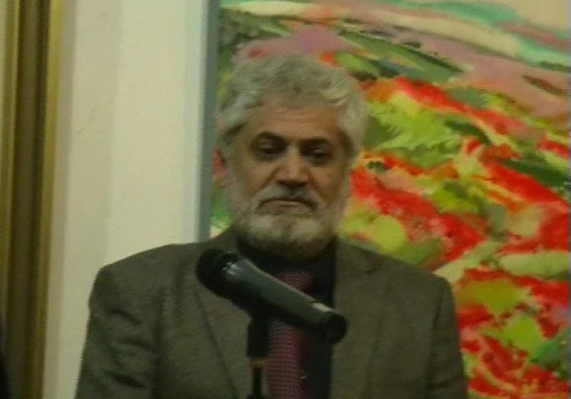 Baia Mare: În seara lui Moş Nicolae, fostul preşedinte al UAP Baia Mare i-a cadorist pe iubitorii de artă cu o expoziţie de pictură Baia Mare: În seara lui Moş Nicolae, fostul preşedinte al UAP Baia Mare i-a cadorist pe iubitorii de artă cu o expoziţie de pictură