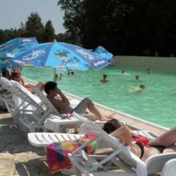 ANAT: Numărul turiştilor străini care au ales România în 2011 a crescut cu 12,6%
