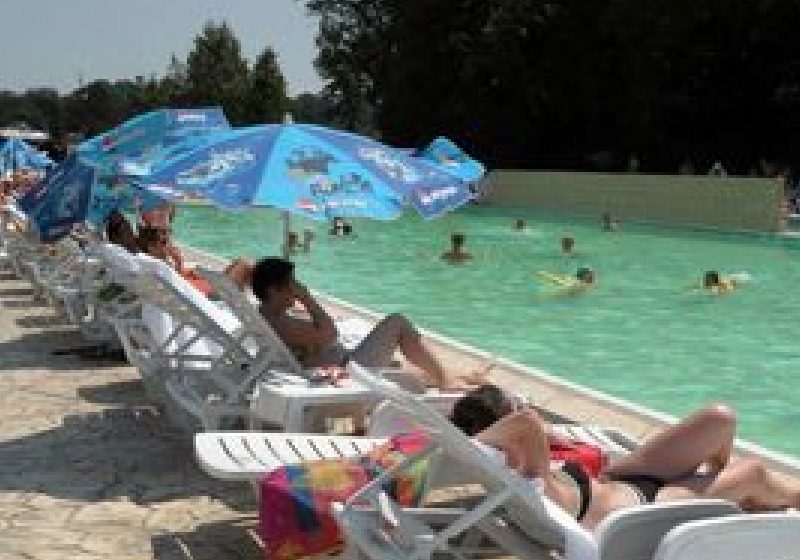 ANAT: Numărul turiştilor străini care au ales România în 2011 a crescut cu 12,6%