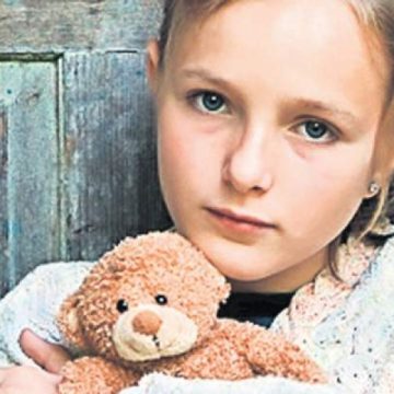 SIGHET: 272 de copii din Sighet cu părinţi plecaţi la muncă în străinătate vor fi singuri de Crăciun