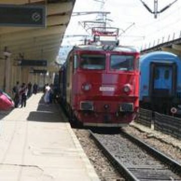 SIGHET: CFR, Electrica şi Oficiile poştale au program special de sărbători