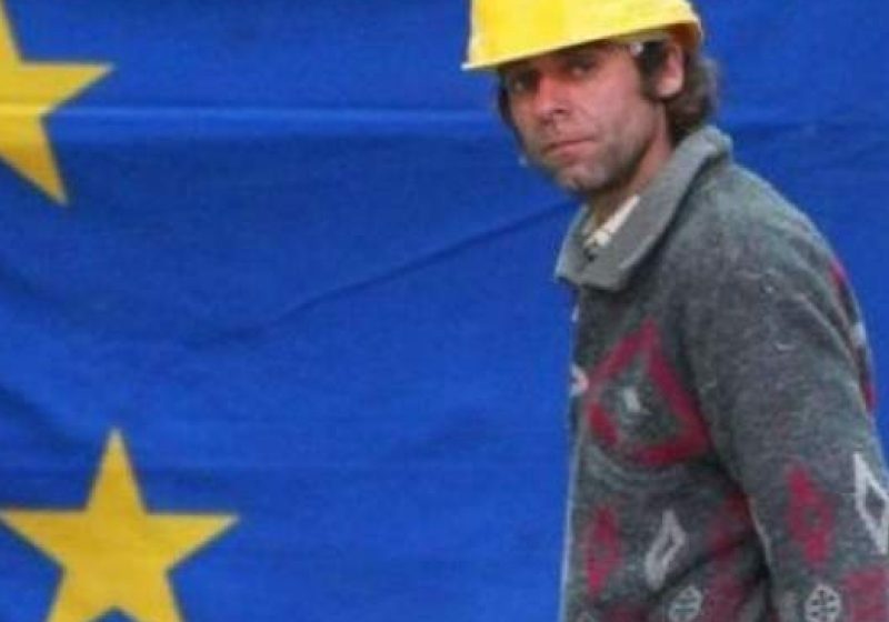 Rezoluția privind apărarea drepturilor muncitorilor români din UE a fost adoptată Rezoluția privind apărarea drepturilor muncitorilor români din UE a fost adoptată