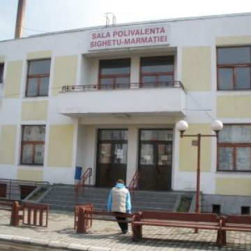 SIGHET: Cupa Sărbătorilor de Iarnă Fotbal în sală 2011, ediţia a III -a. SIGHET: Cupa Sărbătorilor de Iarnă Fotbal în sală 2011, ediţia a III -a.