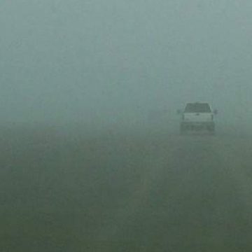 Se circulă în condiţii de ceaţă densă pe drumurile judeţene Se circulă în condiţii de ceaţă densă pe drumurile judeţene