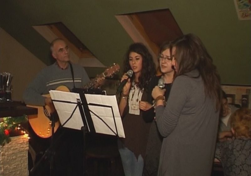 Sighetu Marmaţiei: "Seara Folk" la a II-a ediţie organizată de Clubul Elevilor Liberali