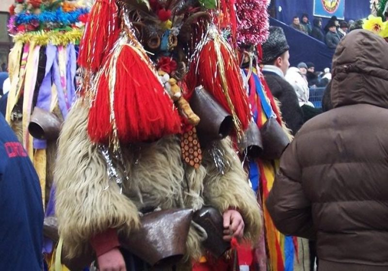 SIGHET: Muzeul Etnografic a gazduit mai multe expozitii specifice Craciunului SIGHET: Muzeul Etnografic a gazduit mai multe expozitii specifice Craciunului