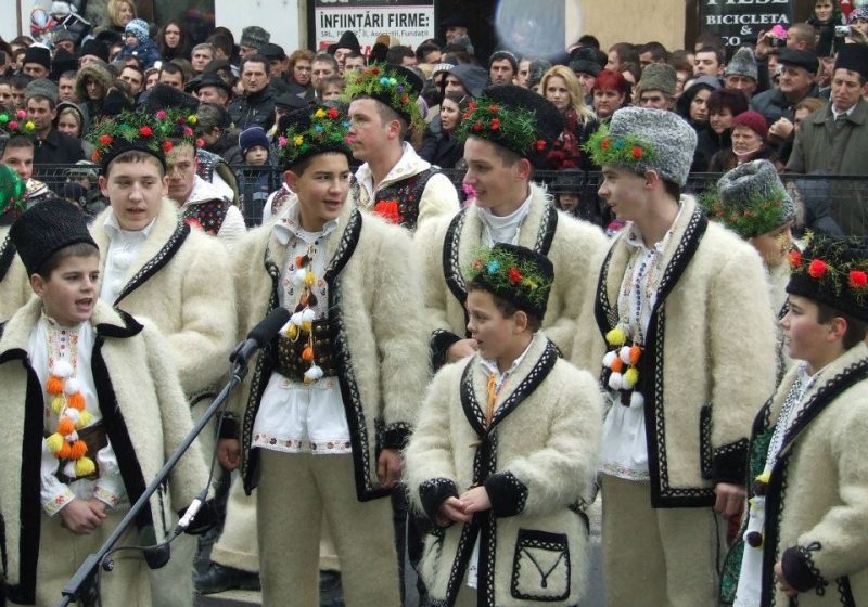 SIGHET: Sesiune de comunicări pe teme de etnografie şi folclor la Muzeul Maramureşului din Sighet
