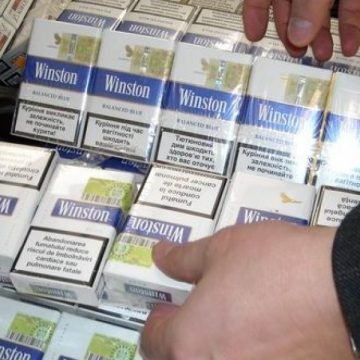 Prinşi în prag de sărbători cu ţigări de contrabandă Prinşi în prag de sărbători cu ţigări de contrabandă