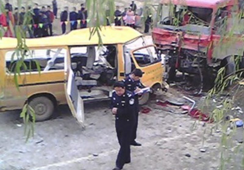 Tragedie în Brazilia: 36 de morţi în urma coliziunii între un camion şi un autocar Tragedie în Brazilia: 36 de morţi în urma coliziunii între un camion şi un autocar