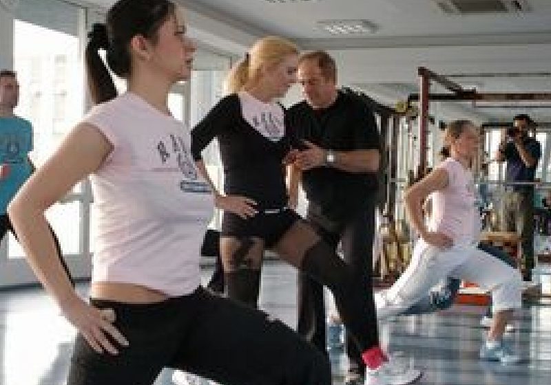 Trei minute de exerciţii fizice pe săptămână ajută la tratarea diabetului de tip 2 Trei minute de exerciţii fizice pe săptămână ajută la tratarea diabetului de tip 2
