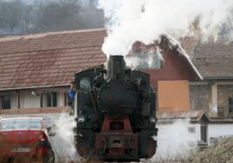Maramureş: Trenul cu aburi ‘Mocăniţa’, atracţia turistică a Văii Vaserului