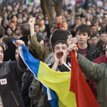 Manifestaţie fără ciocniri violente în Capitală, în a patra zi de proteste
