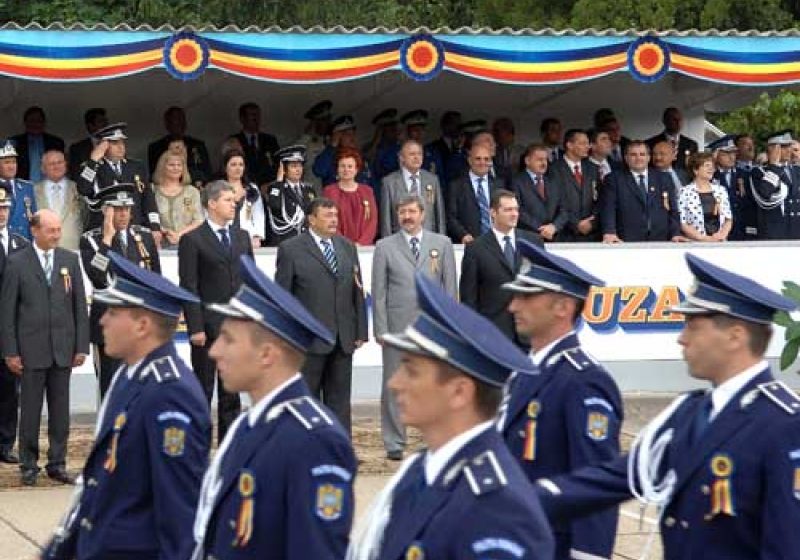 La I.P.J. Maramureş, trei ofiţeri din promoţia 2011 şi-au început activitatea