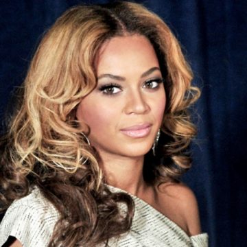 Beyonce oferă cadourile primite de Ivy Blue pentru acţiuni de binefacere