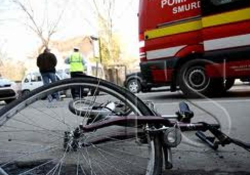 Sighetu Marmaţiei: Biciclist lovit de un autoturism