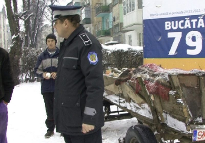SIGHET Căruţaşii care vând lemne de foc, au fost evacuaţi din cartierele oraşului SIGHET Căruţaşii care vând lemne de foc, au fost evacuaţi din cartierele oraşului