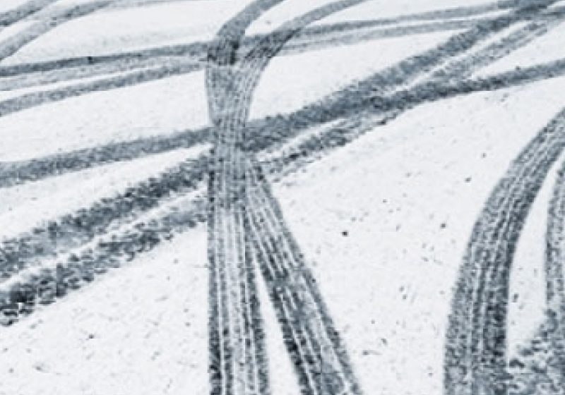 Circulaţie rutieră îm condiţii de iarnă – Polei pe drumurile judeţene la Cavnic! Circulaţie rutieră îm condiţii de iarnă – Polei pe drumurile judeţene la Cavnic!