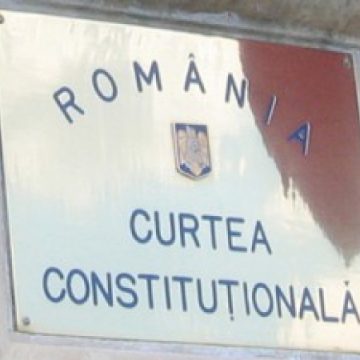 Curtea Constituţională urmează să dezbată miercuri sesizarea privind comasarea alegerilor Curtea Constituţională urmează să dezbată miercuri sesizarea privind comasarea alegerilor