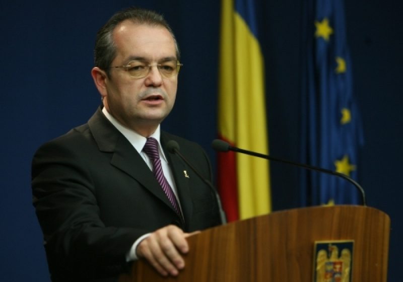 PC şi USL cer demisia premierului Emil Boc ‘pentru escaladarea conflictelor sociale’ PC şi USL cer demisia premierului Emil Boc ‘pentru escaladarea conflictelor sociale’