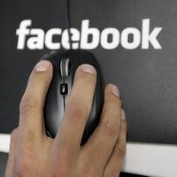 Peste un milion de utilizatori ai Facebook, înregistraţi în Bucureşti la începutul anului 2012