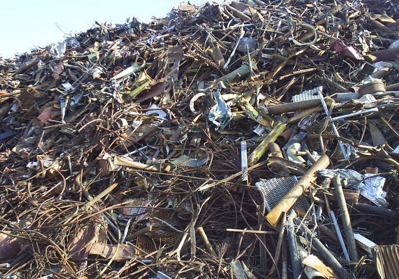 SIGHET Doi hoţi de fier vechi surprinşi la locul faptei de către proprietar SIGHET Doi hoţi de fier vechi surprinşi la locul faptei de către proprietar