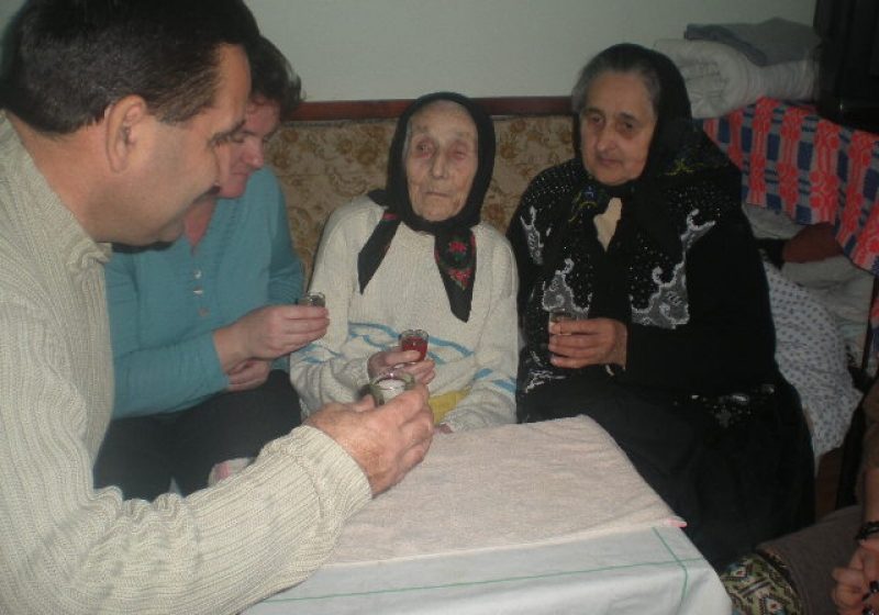 Floare Ungur, maramureşanca centenară cu 42 de nepoţi
