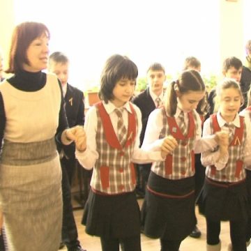 Sighet: Unirea Principatelor marcată de copiii clasei a IV-a a liceului "Regele Ferdinand" Sighet: Unirea Principatelor marcată de copiii clasei a IV-a a liceului "Regele Ferdinand"