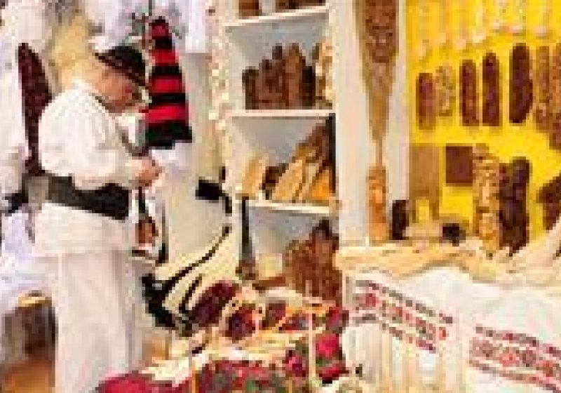 Baia Mare: Prezenţa Maramureşului la Târgul Produselor Tradiţionale de la Berlin, apreciată de deputatul Landului Saxony-Anhalt Baia Mare: Prezenţa Maramureşului la Târgul Produselor Tradiţionale de la Berlin, apreciată de deputatul Landului Saxony-Anhalt