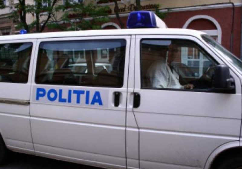 Baia Mare: O femeie a fost bătută şi alungată din locuinţă de propriul soţ Baia Mare: O femeie a fost bătută şi alungată din locuinţă de propriul soţ