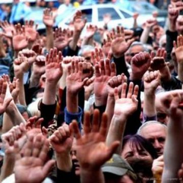 CNSLR-Frăţia se solidarizează cu acţiunile de protest din Piaţa Universităţii CNSLR-Frăţia se solidarizează cu acţiunile de protest din Piaţa Universităţii