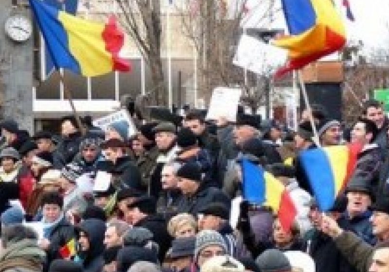 Miting al cadrelor militare disponibilizate în capitală Miting al cadrelor militare disponibilizate în capitală