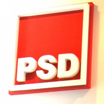 PSD Spania si PC au protestat in fata Ambasadei Romane din Madrid PSD Spania si PC au protestat in fata Ambasadei Romane din Madrid