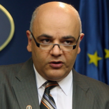 Emil Boc: Raed Arafat revine la MS ca subsecretar de stat Emil Boc: Raed Arafat revine la MS ca subsecretar de stat