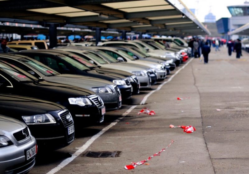 Şoferii români pot completa, începând de luni, cererile de restituire a diferenţelor de taxă auto