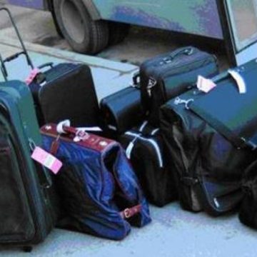 Sighetu Marmaţiei: Sute de sigheteni se întorc la muncă în străinătate: cu regret, dar cu sufletul împăcat că tara gazda le ofera mai multe oportunitati decat Romania Sighetu Marmaţiei: Sute de sigheteni se întorc la muncă în străinătate: cu regret, dar cu sufletul împăcat că tara gazda le ofera mai multe oportunitati decat Romania