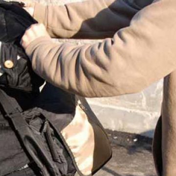 Tânăr cercetat pentru tâlhărie, la Baia Mare Tânăr cercetat pentru tâlhărie, la Baia Mare